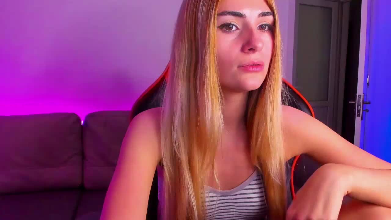 Lynx Live Sex December 14, 2025