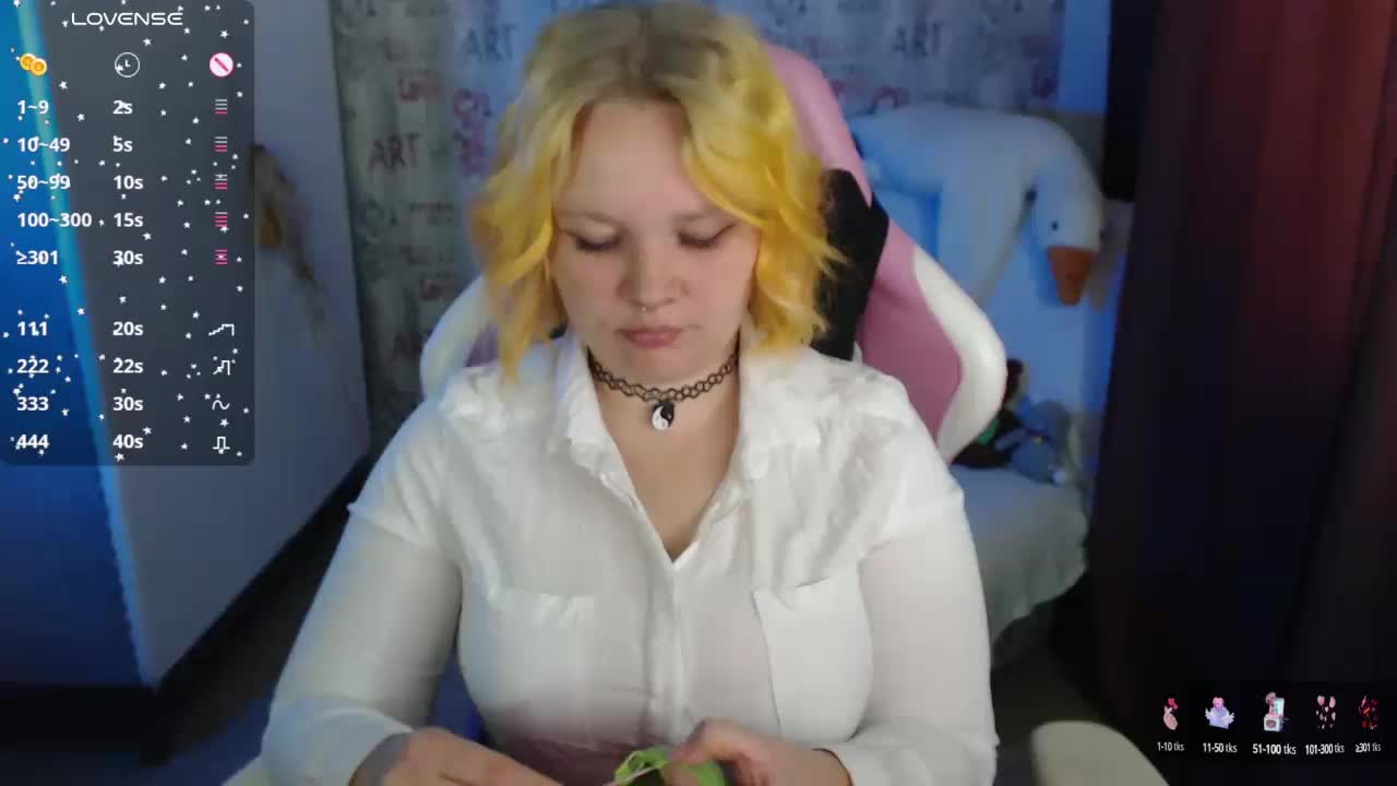 -MeooW- Live Sex December 17, 2025