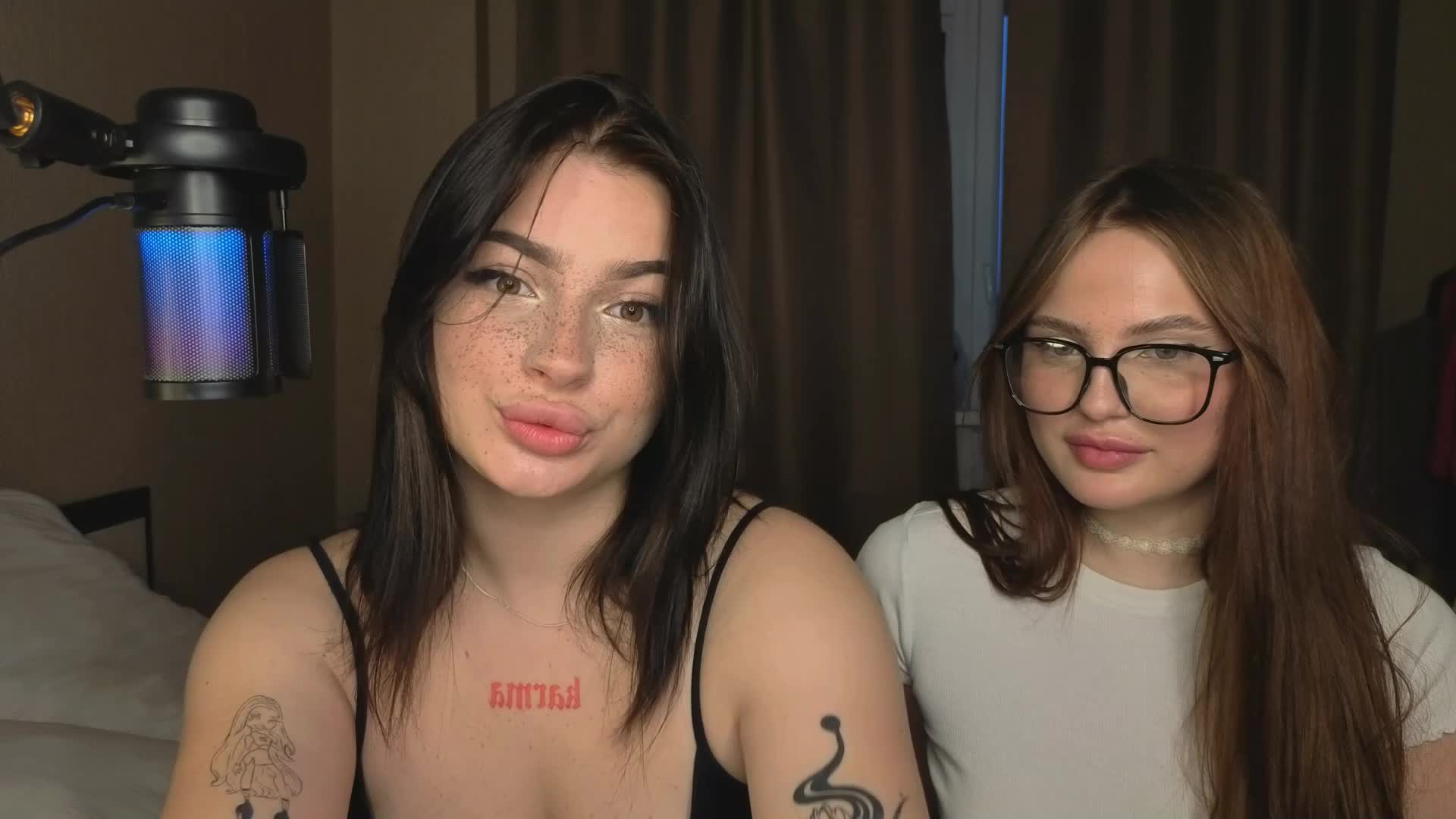 LisaAndDenis Live Sex December 19, 2025