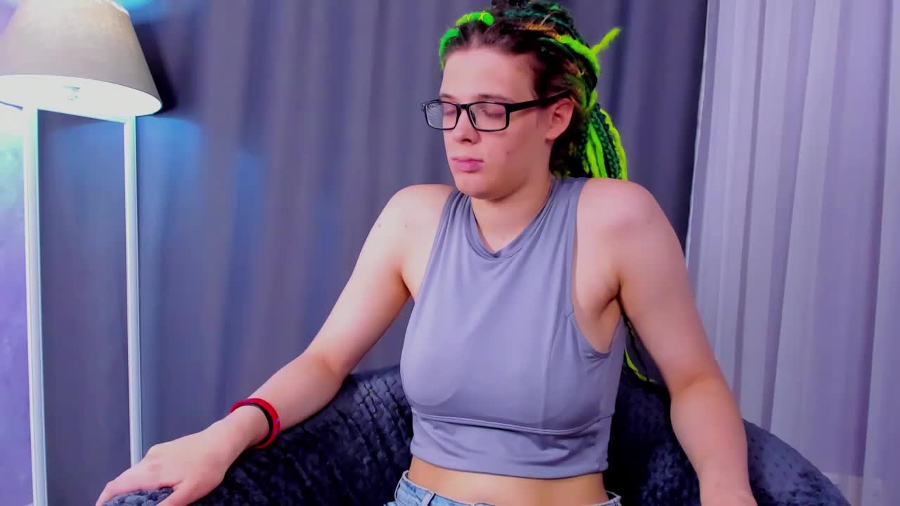 KIKI_Krash Live Sex December 13, 2025