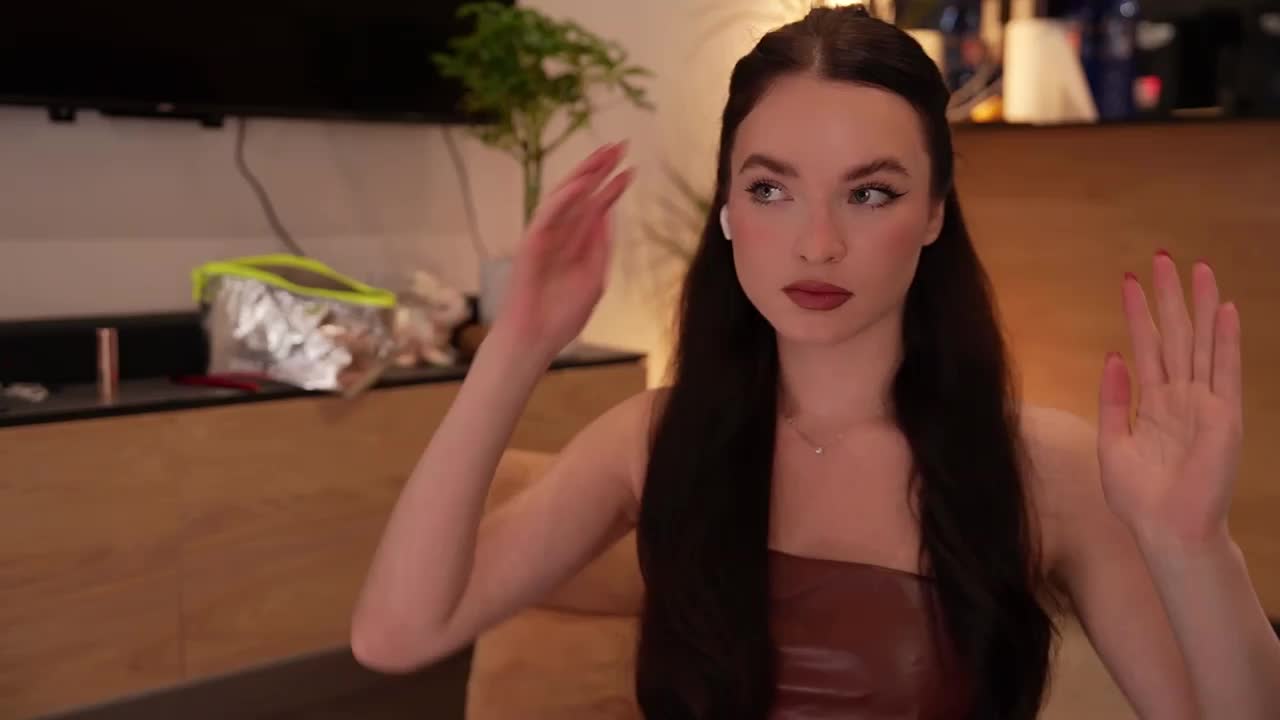 ibiddi Live Sex December 18, 2025