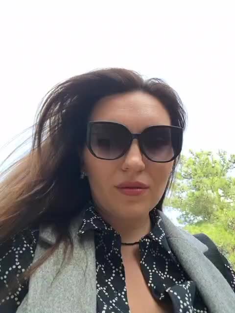 DIVORA Live Sex December 19, 2025