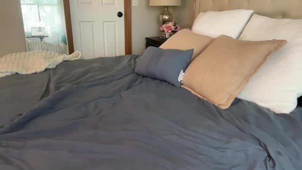 officiallyonlytams Live Sex December 17, 2025