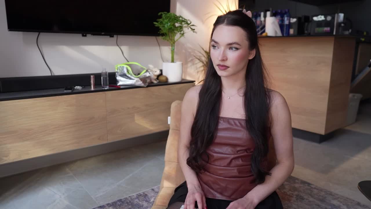 ibiddi Live Sex December 18, 2025