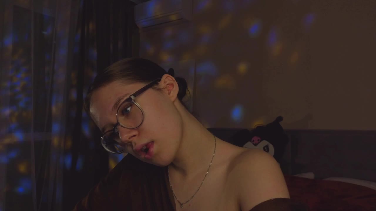 MiaLuw Live Sex December 13, 2025