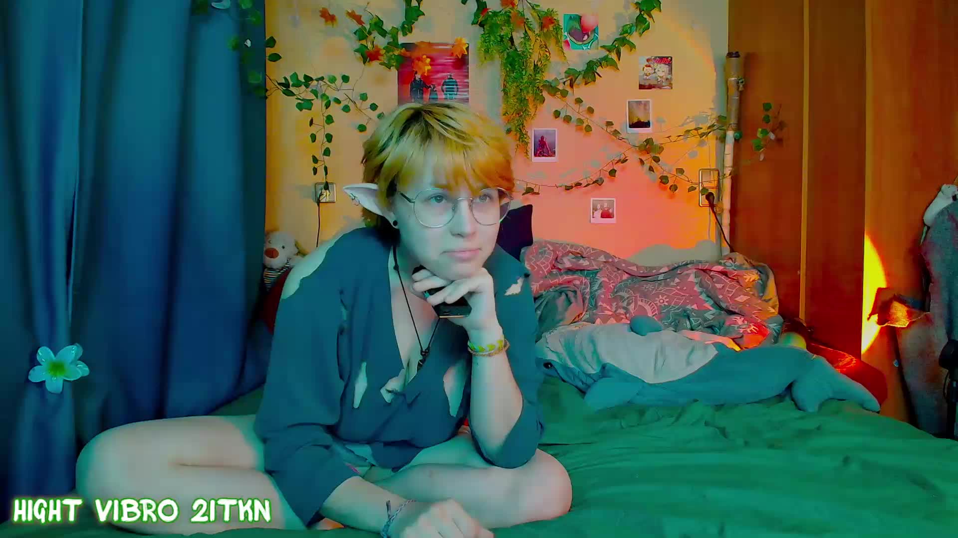 Tricky_Kitsune Live Sex December 17, 2025