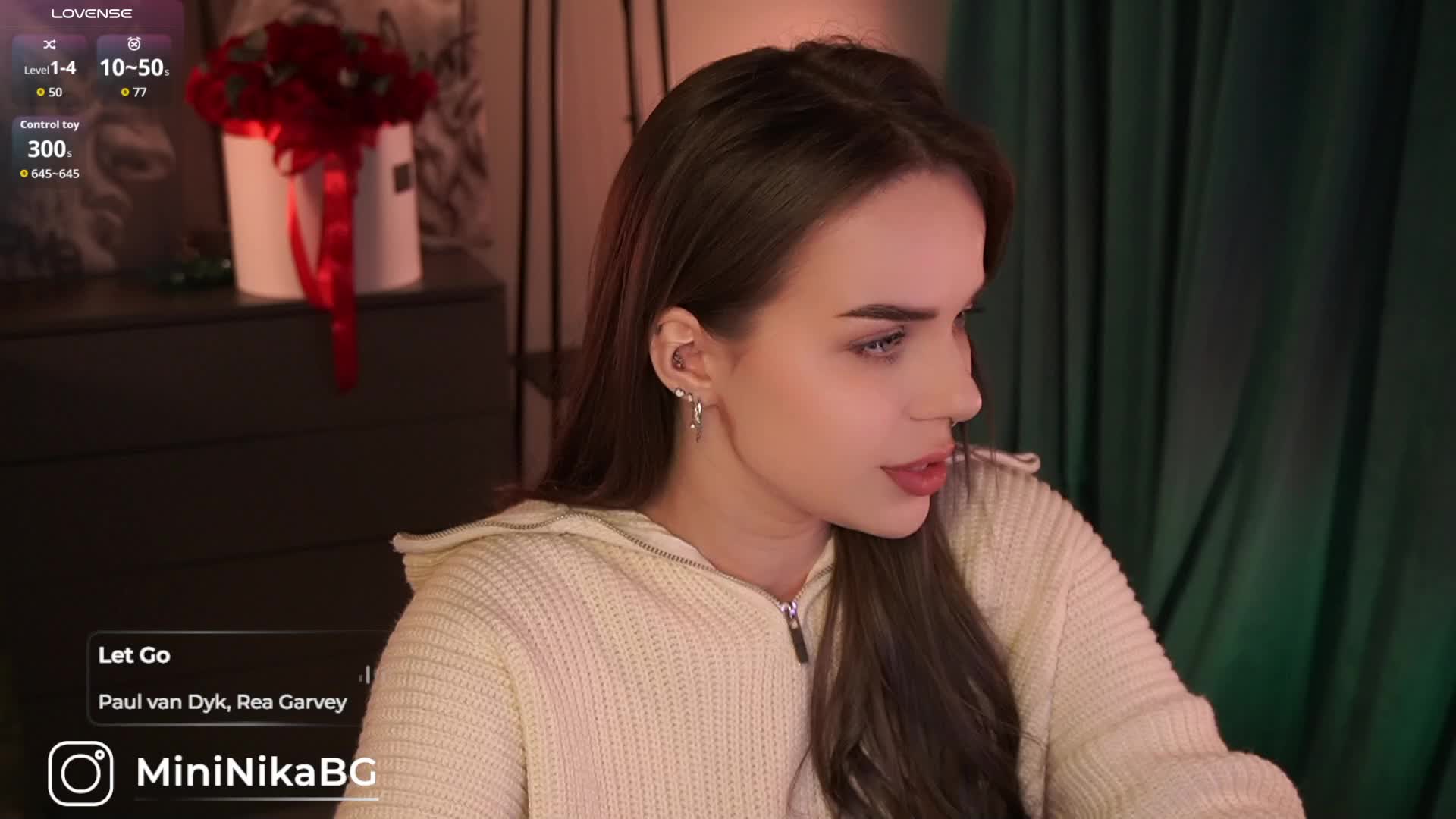 MiniNika Live Sex December 14, 2025