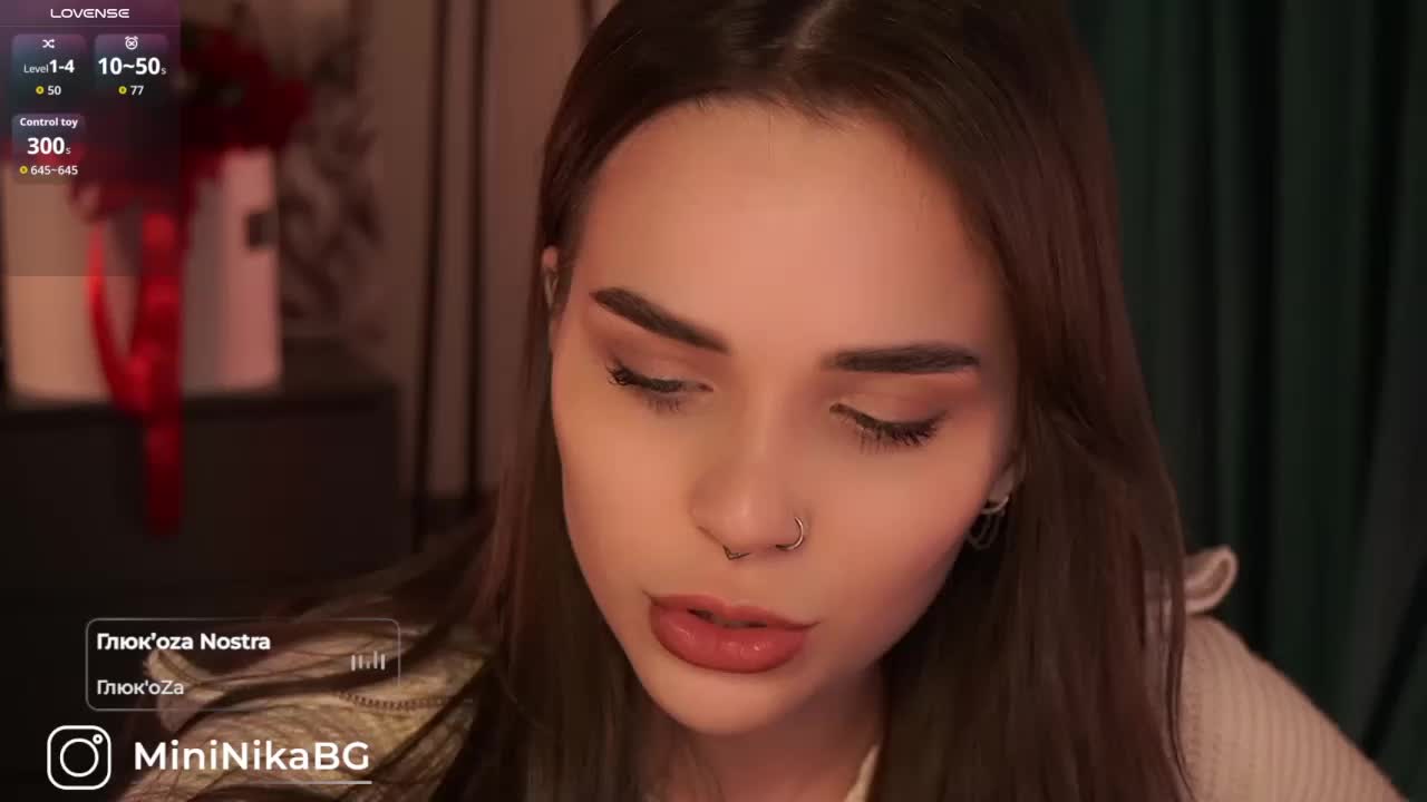 MiniNika Live Sex December 14, 2025