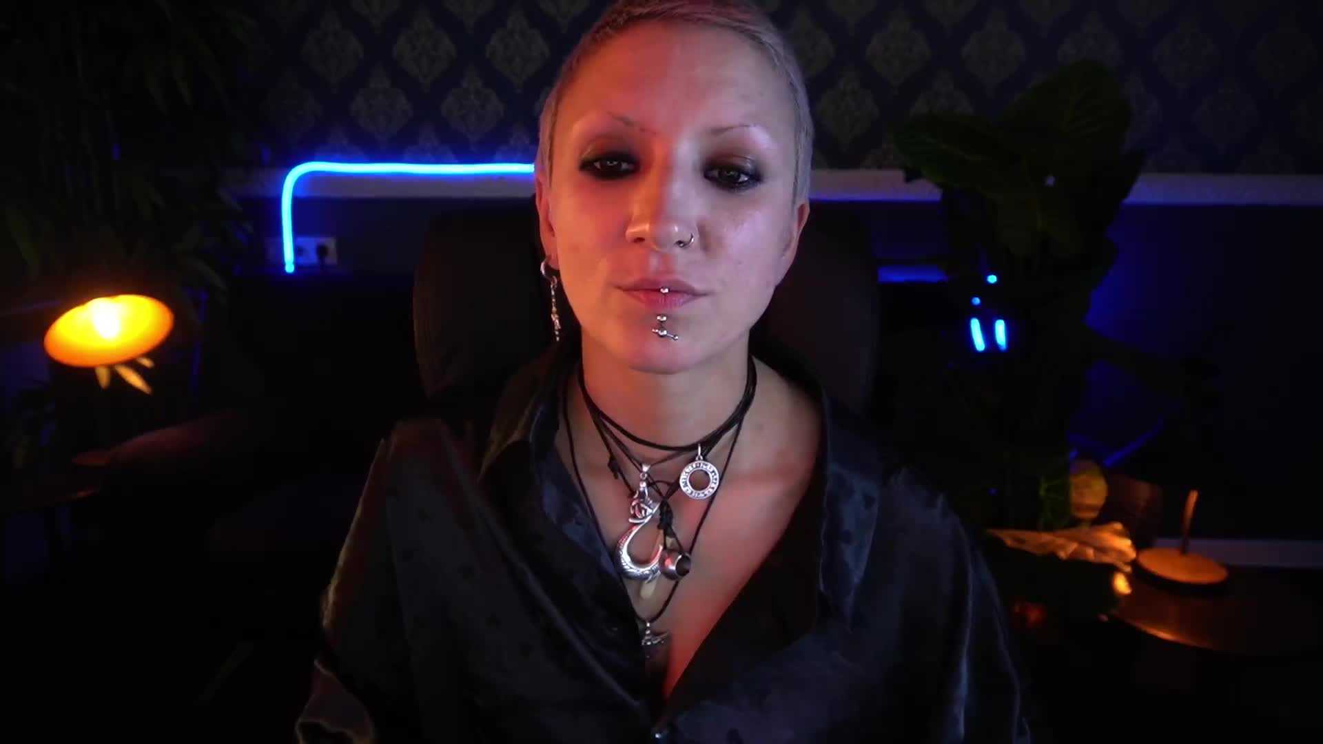 MiraMoonn Live Sex December 13, 2025