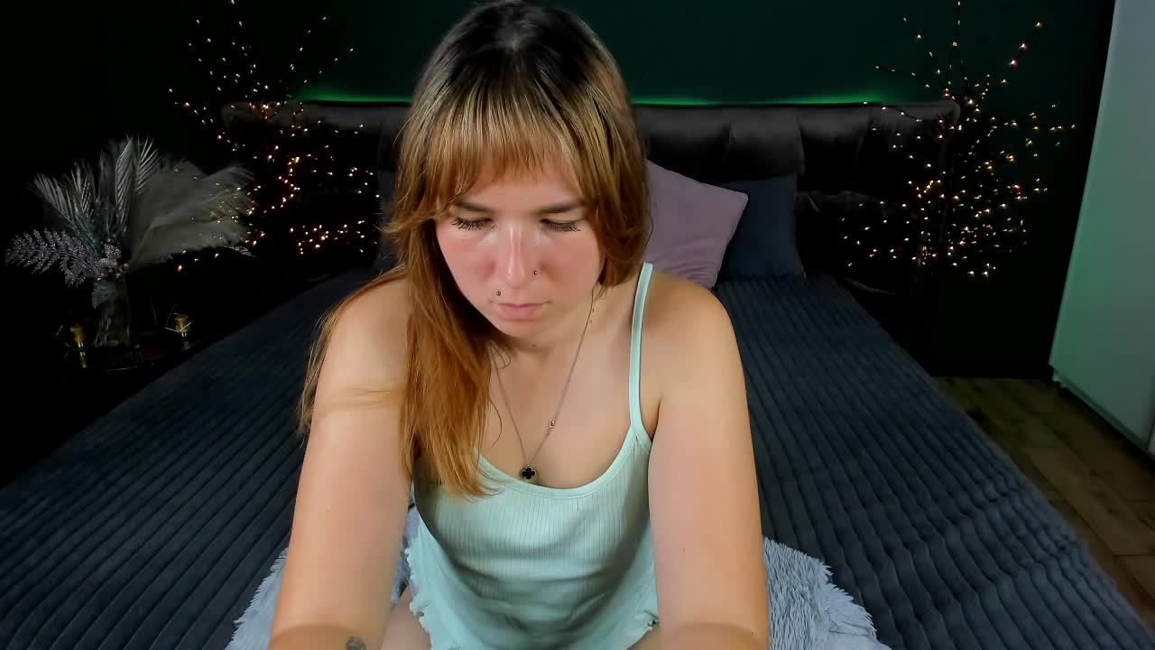 SofiiDarling Live Sex December 17, 2025