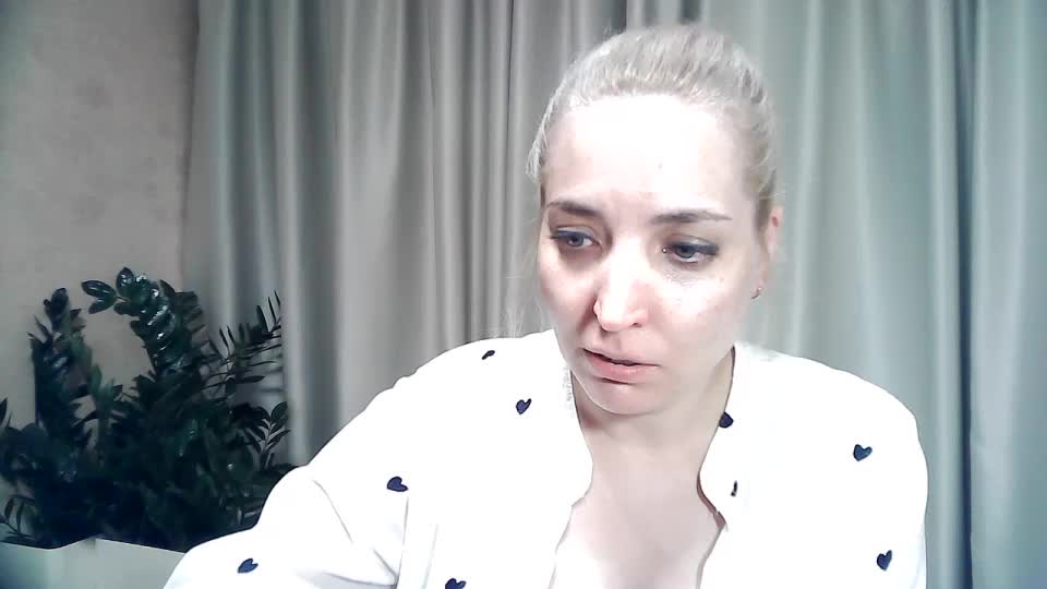 mariska-kiska Live Sex December 14, 2025