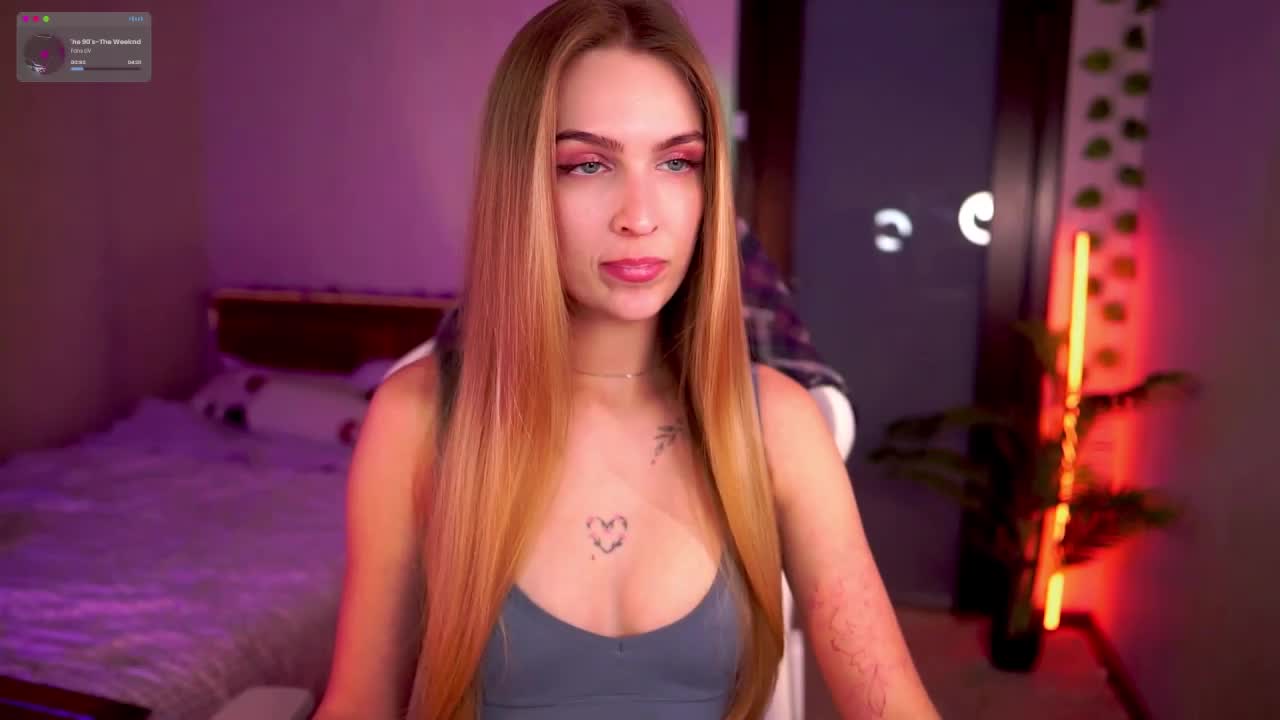 Kamila_icee Live Sex December 13, 2025