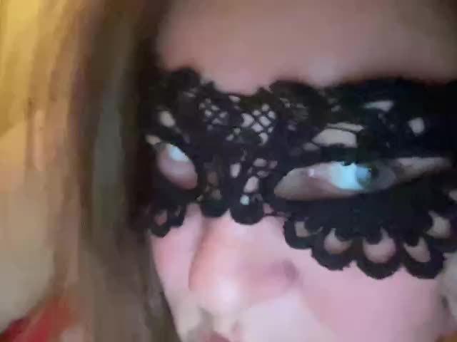 EVIL_TITS Live Sex December 17, 2025