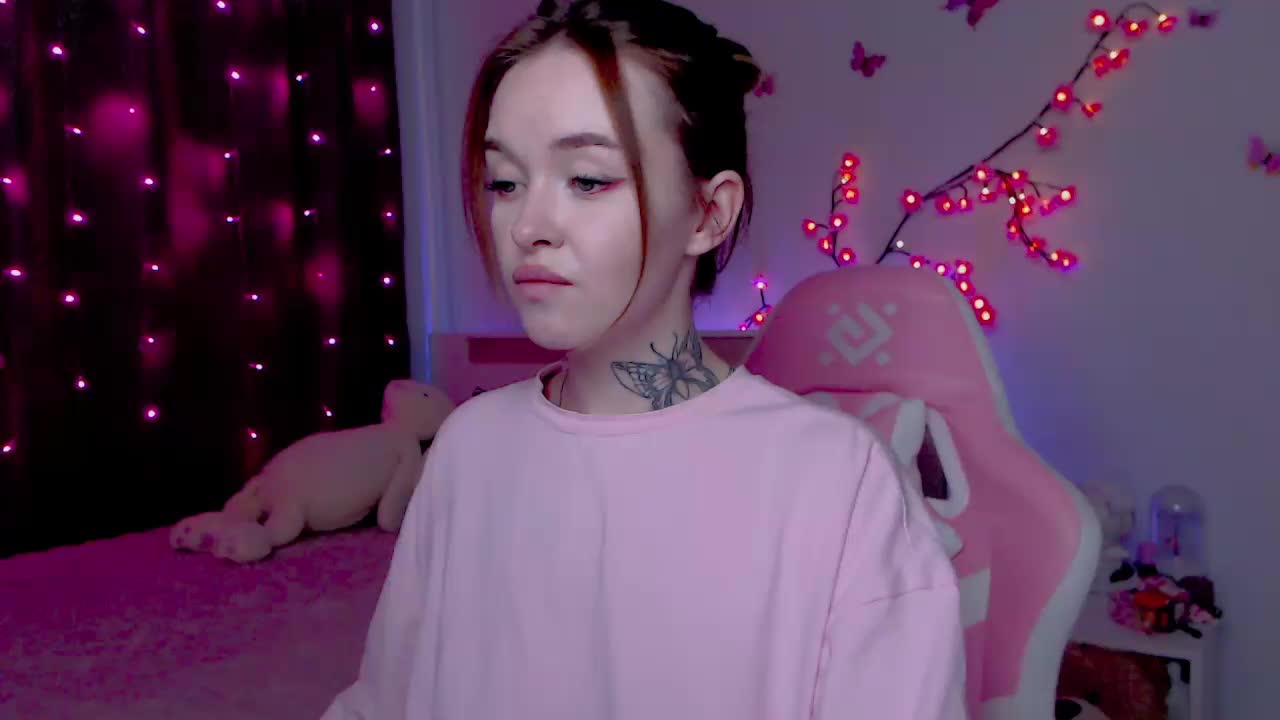 Naughty_Mable Live Sex December 17, 2025