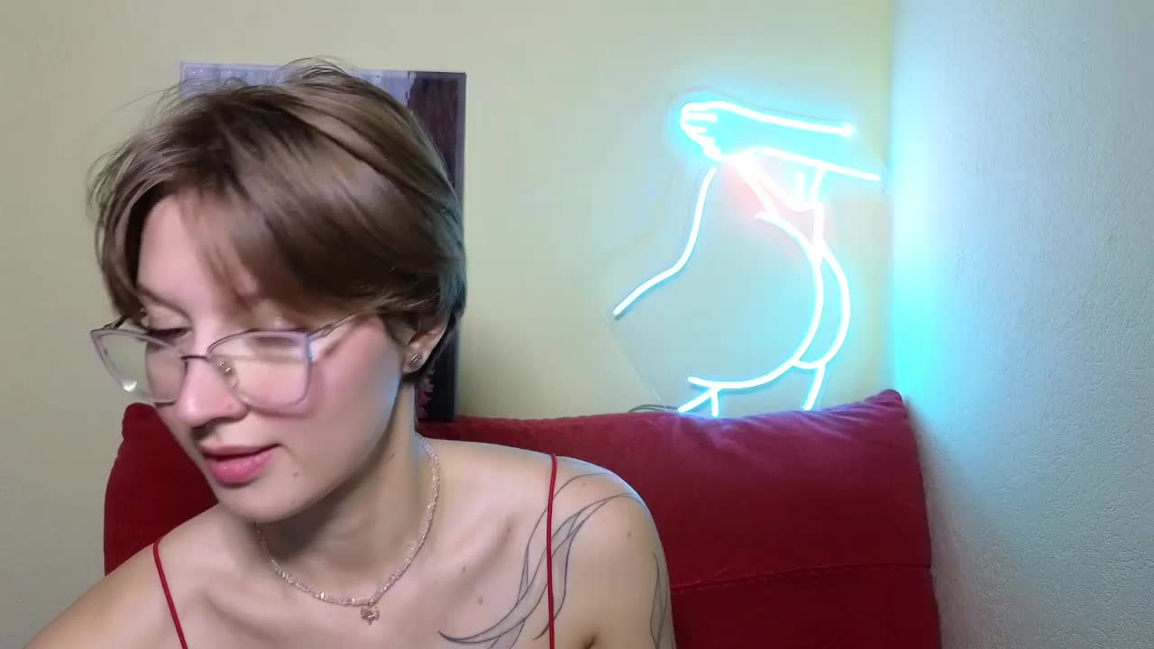 MalvinaBlum Live Sex December 13, 2025