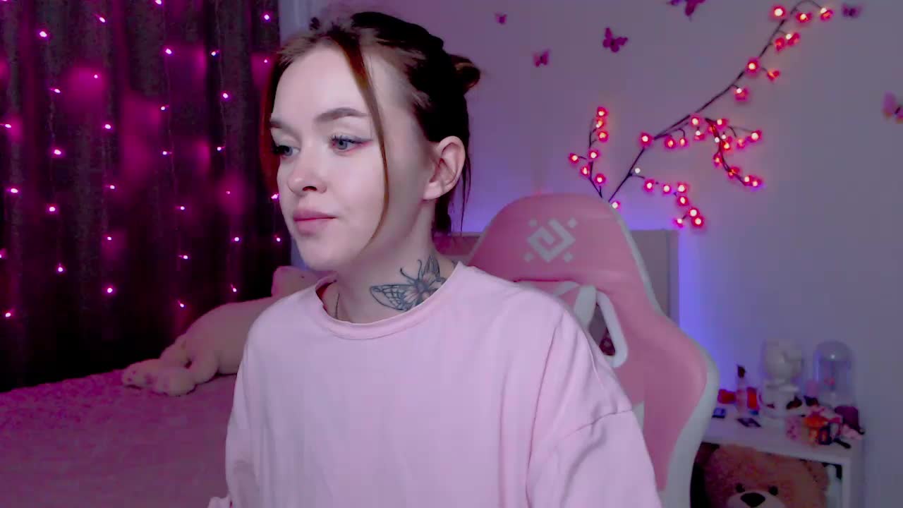 Naughty_Mable Live Sex December 17, 2025