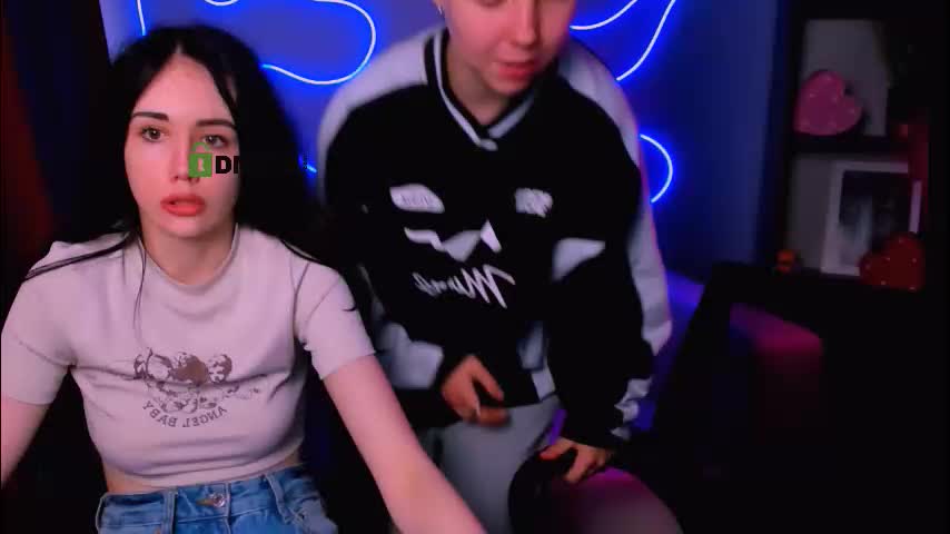 riley_sanders Live Sex December 17, 2025