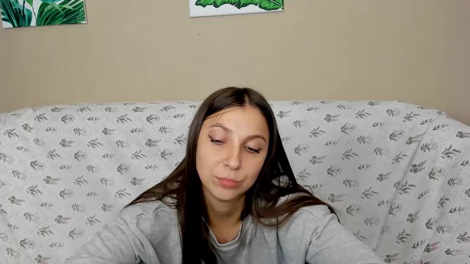 sinthiahug Live Sex December 13, 2025