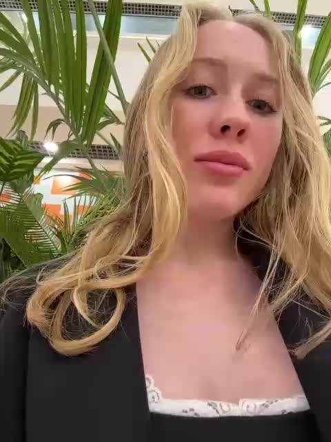 LiiBaby Live Sex December 17, 2025