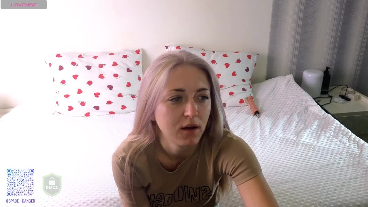 space_danger Live Sex December 15, 2025