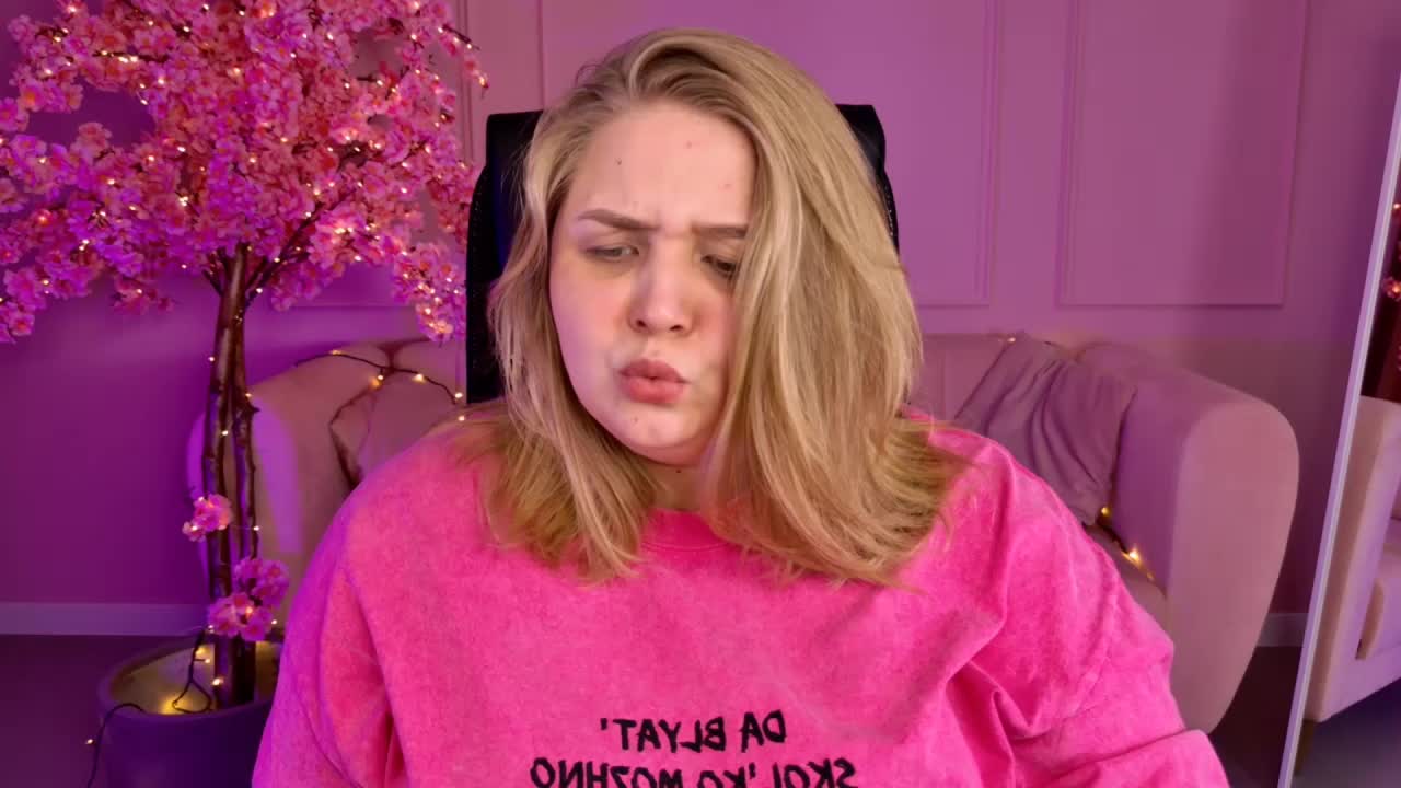 SladaDell Live Sex December 18, 2025