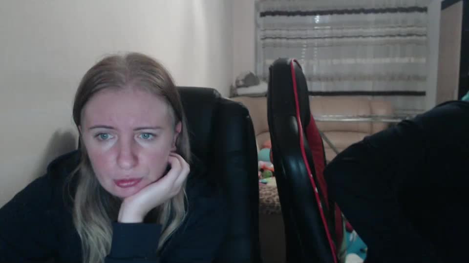 jenisandpeter Live Sex December 19, 2025