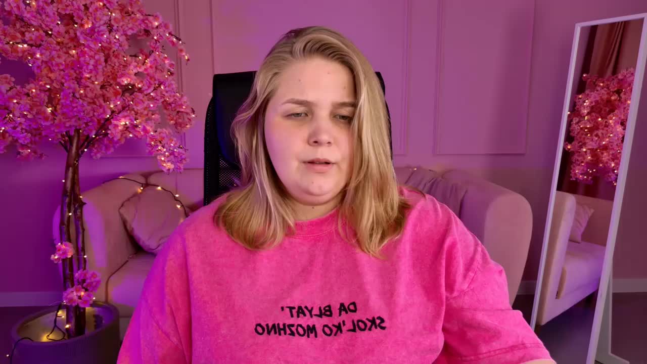 SladaDell Live Sex December 18, 2025