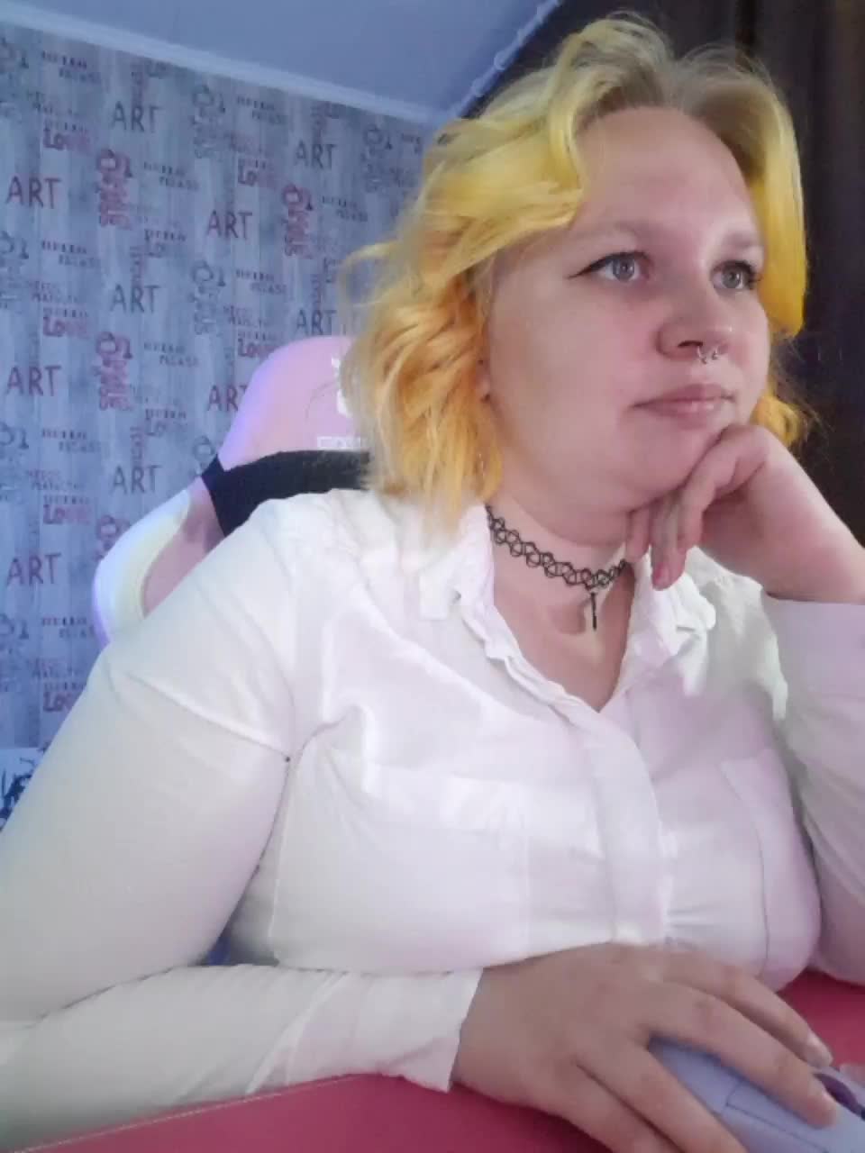 -MeooW- Live Sex December 17, 2025