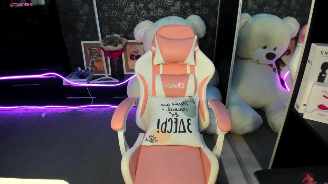 Queen_baby Live Sex December 13, 2025