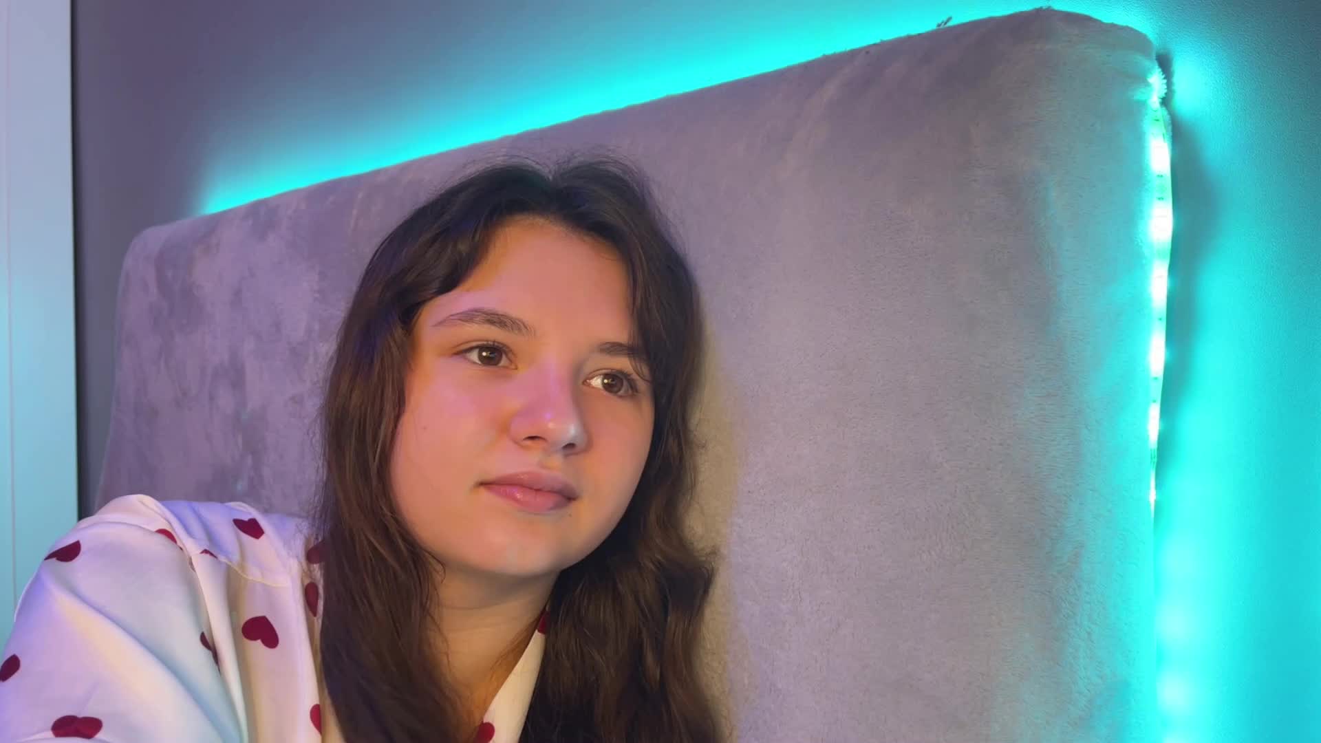 AlisaRichGold Live Sex December 14, 2025