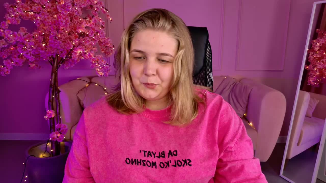 SladaDell Live Sex December 15, 2025