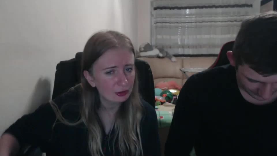 jenisandpeter Live Sex December 19, 2025