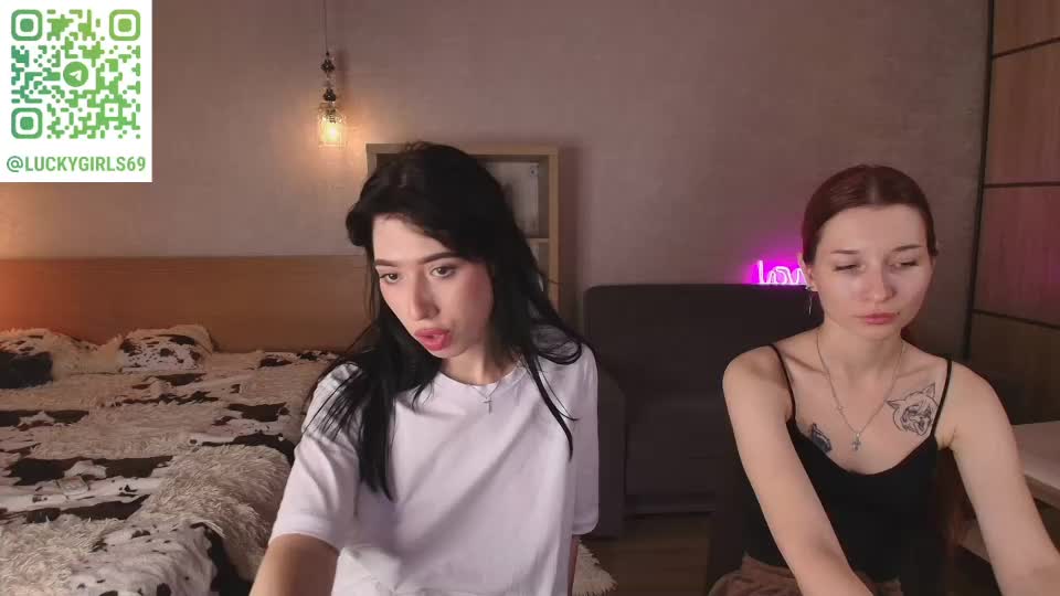 caressyourself Live Sex December 13, 2025