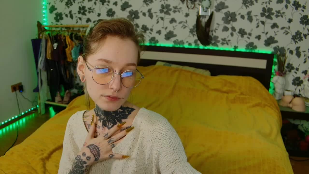 Littlespacemouse Live Sex December 17, 2025