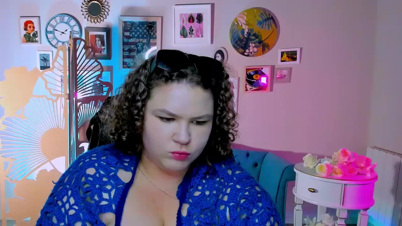 FlorenceAnderson Live Sex December 14, 2025