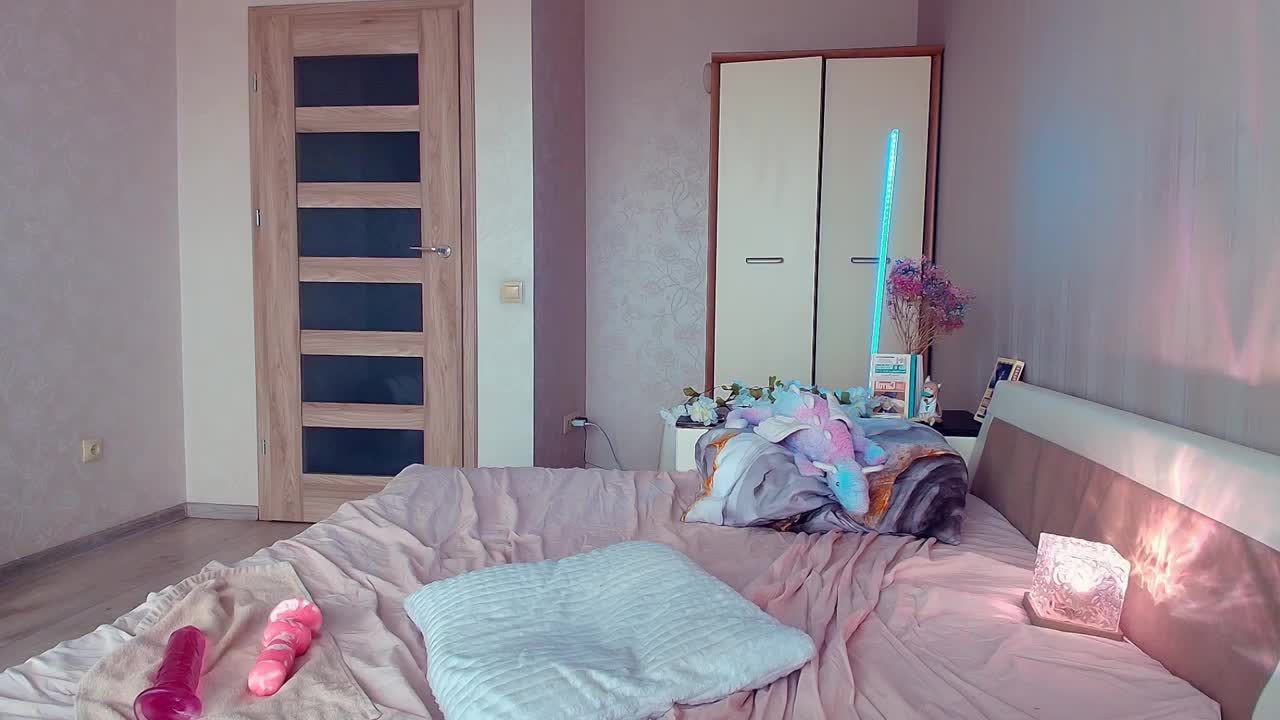 Meowroslava Live Sex December 17, 2025