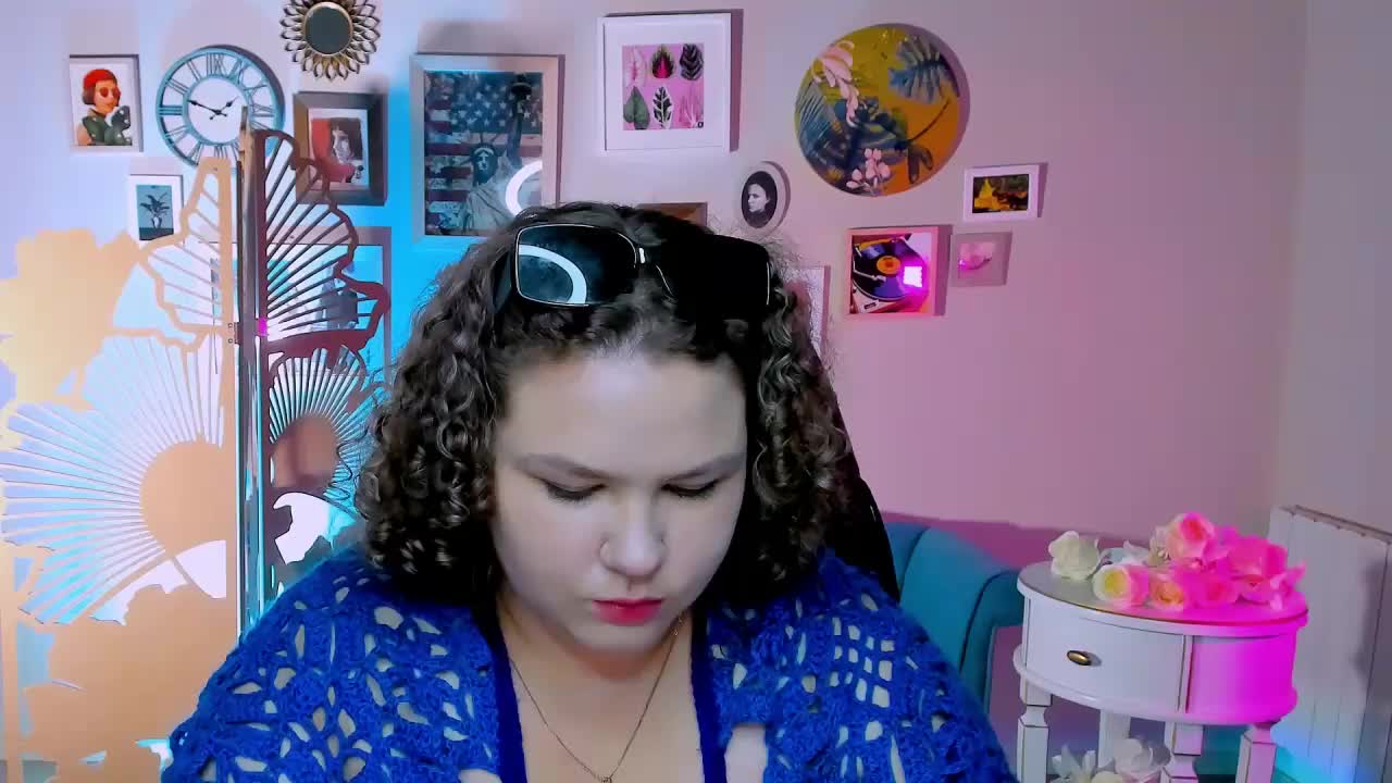 FlorenceAnderson Live Sex December 14, 2025