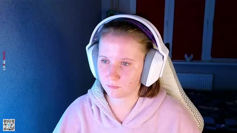 moon_avengers Live Sex December 13, 2025