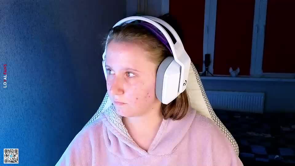 moon_avengers Live Sex December 13, 2025