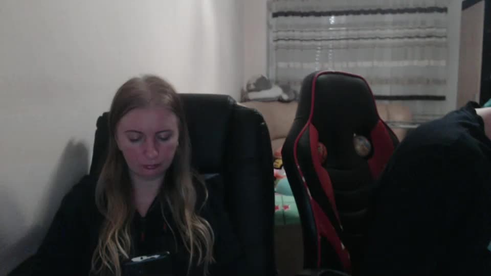 jenisandpeter Live Sex December 19, 2025