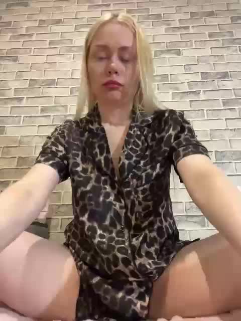 MirandaNow Live Sex December 14, 2025