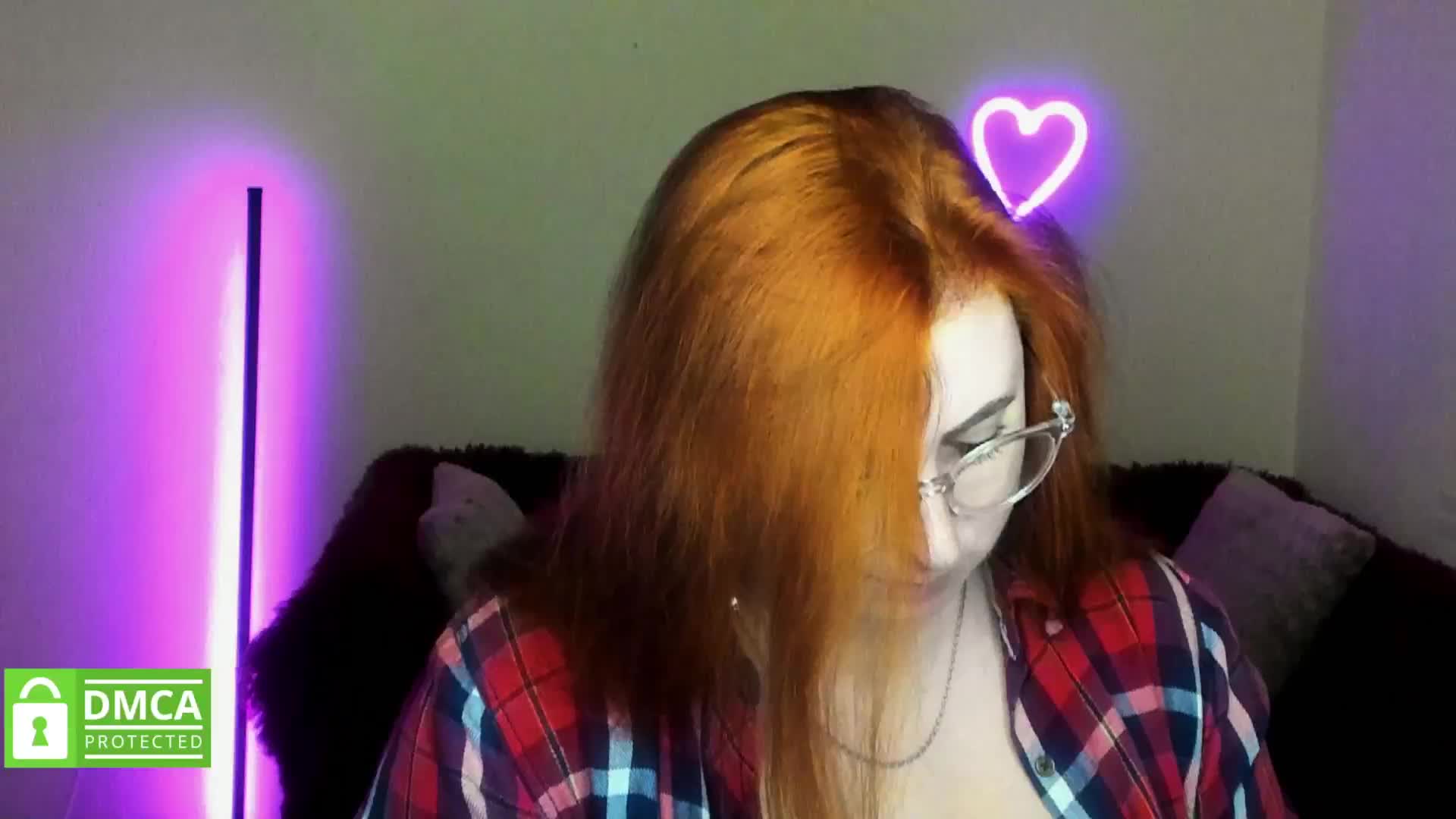 Aliciaredluv Live Sex December 17, 2025