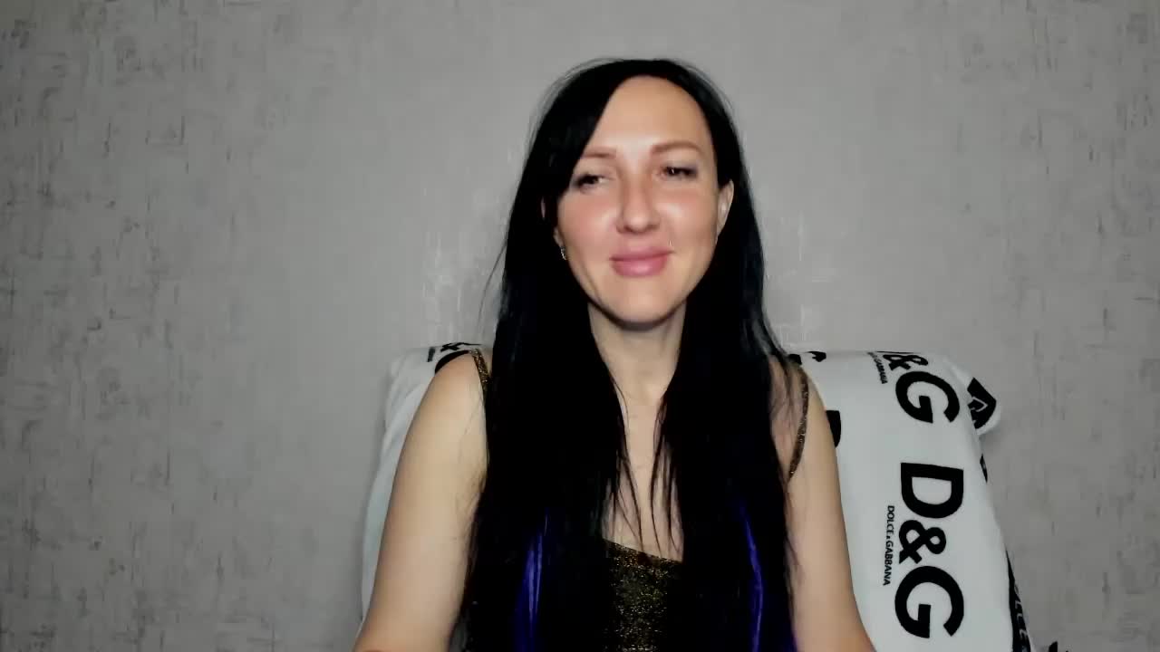 MissGulia Live Sex December 13, 2025