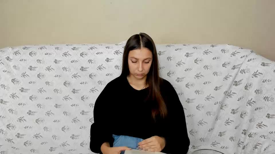 sinthiahug Live Sex December 13, 2025