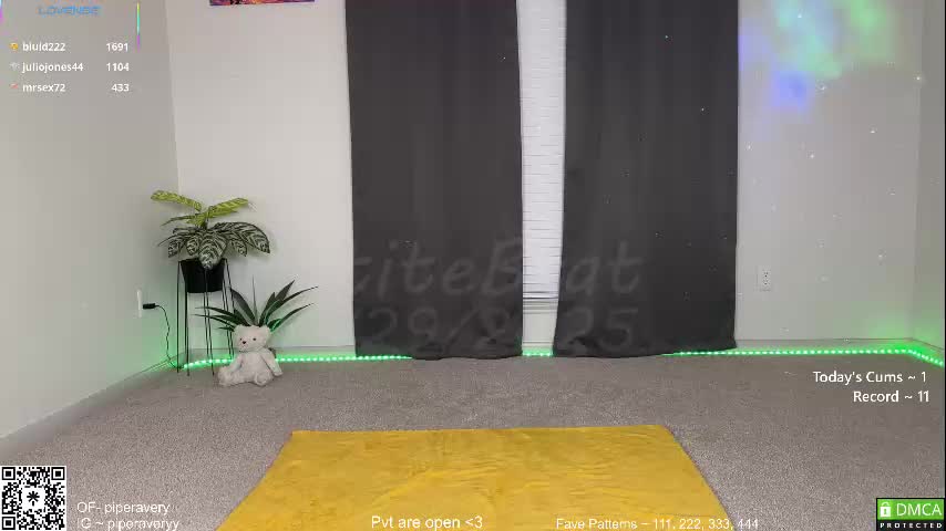 petitebrat Live Sex December 14, 2025