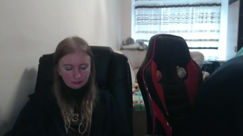 jenisandpeter Live Sex December 19, 2025