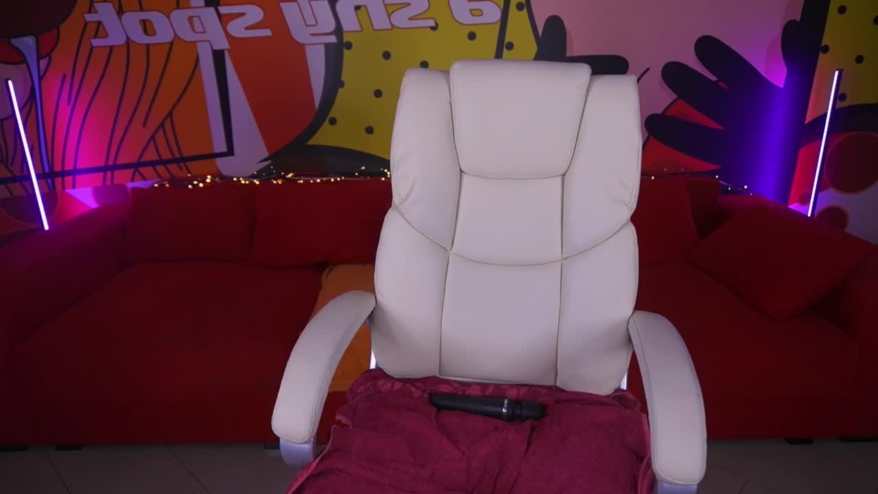 MiaVixenn Live Sex December 13, 2025