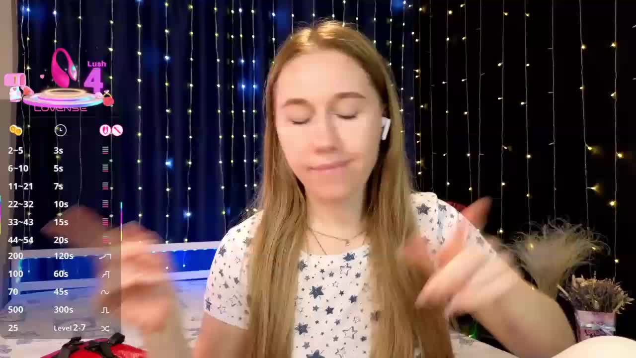 kiskaWEDNESDAY Live Sex December 17, 2025