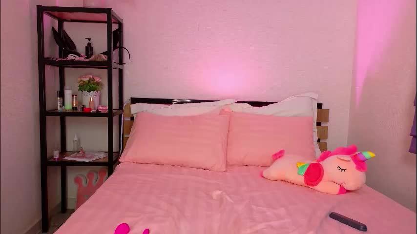 lovely_poppy Live Sex December 13, 2025