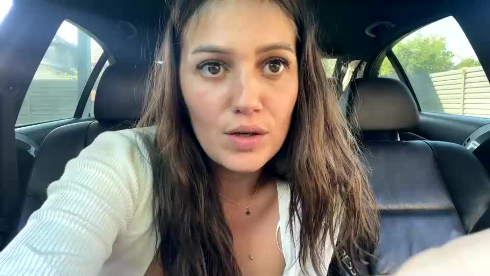 you_love_melisa Live Sex December 17, 2025